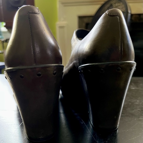 Dansko, size 40, leather heels, NWOT - Picture 4 of 6